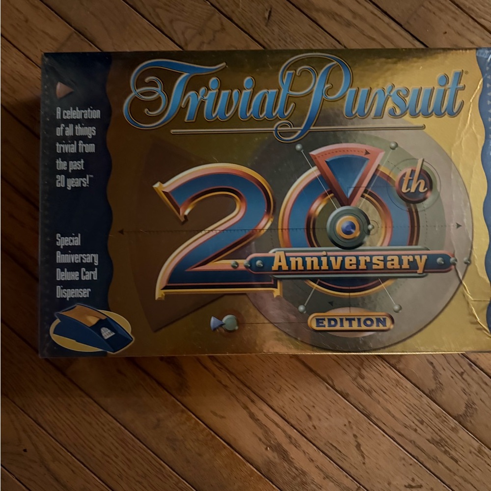 Trivial Pursuit 20th Anniversary Edition Board Game - Gold & Blue Box